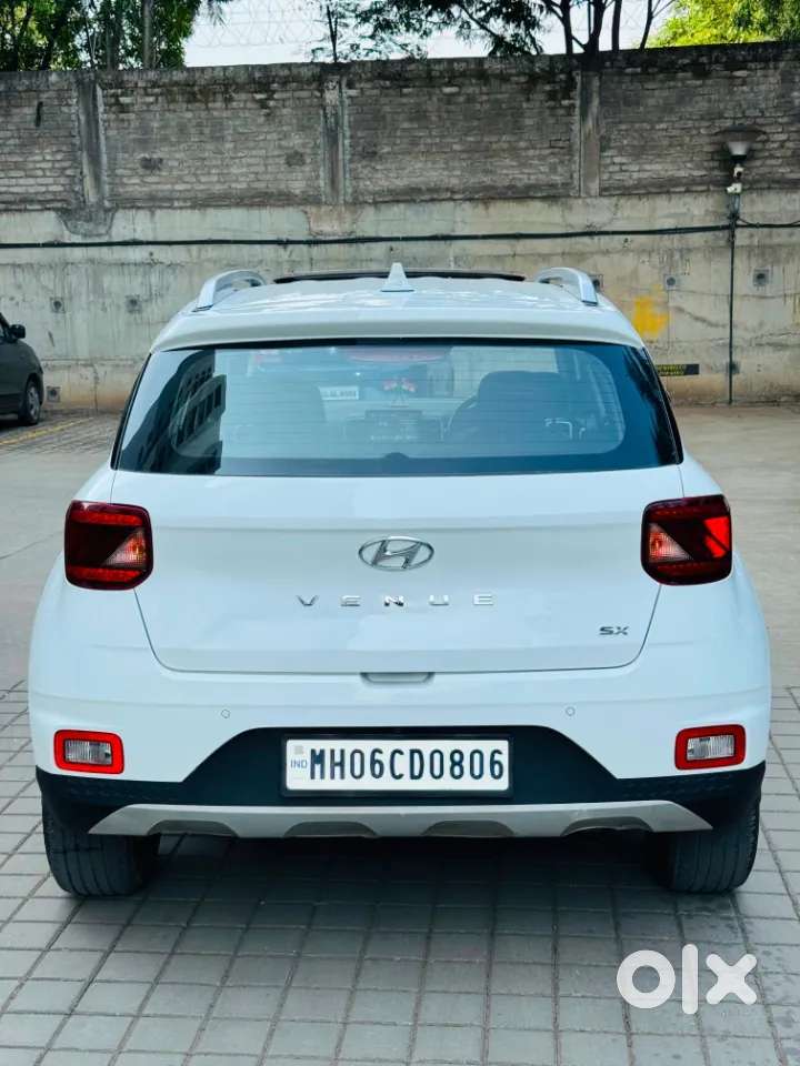 Hyundai Venue Sx (o) Mt 1.5 Diesel, 2021, Diesel