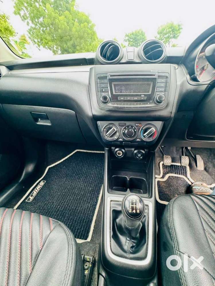 Maruti Suzuki Swift Vxi + Manual, 2021, Petrol