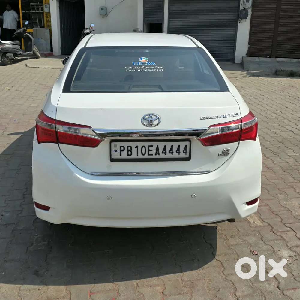 Toyota Corolla Altis 2014
