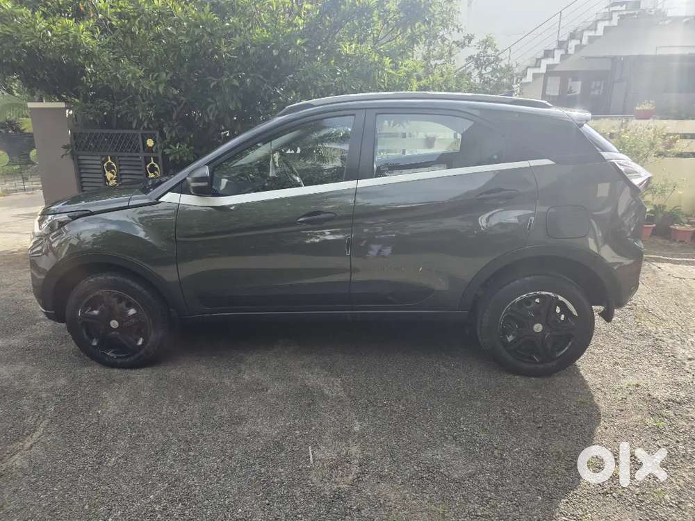 Tata Nexon Xma Petrol Amt (s) 2022