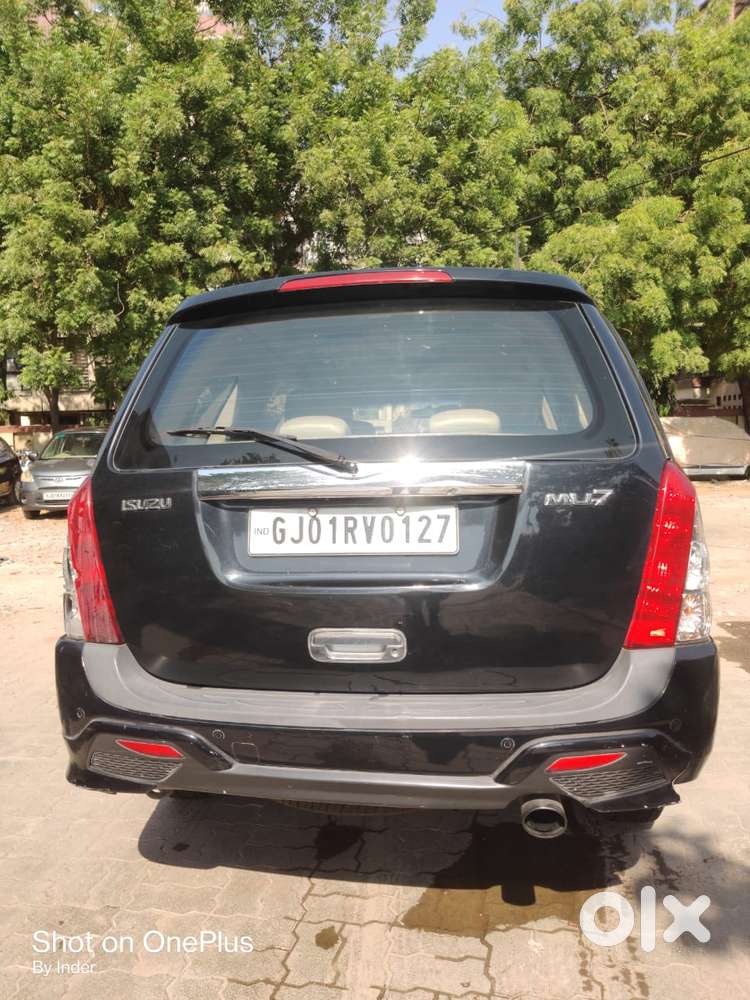 Isuzu Mu 7
