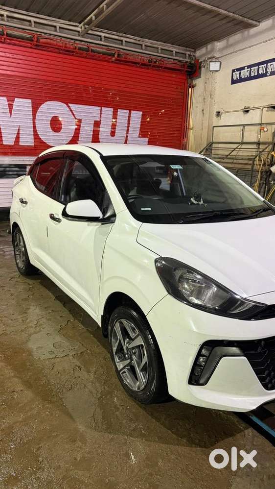 Hyundai Aura 2023 Cng & Hybrids Well Maintained