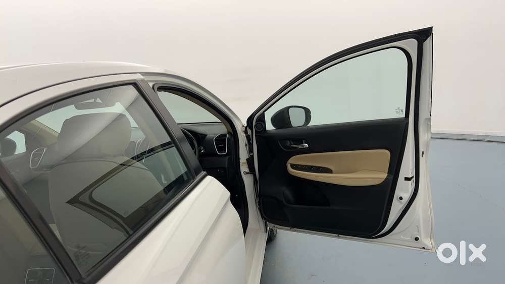 Honda City 1.5 Zx I-vtec Mt, 2023, Petrol