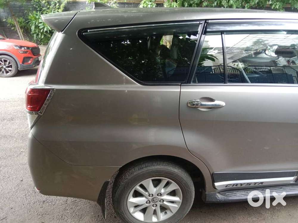 Innova Crysta.