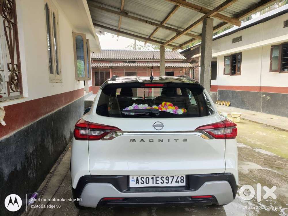 1.0 Xv Premium Dual Tone 2021