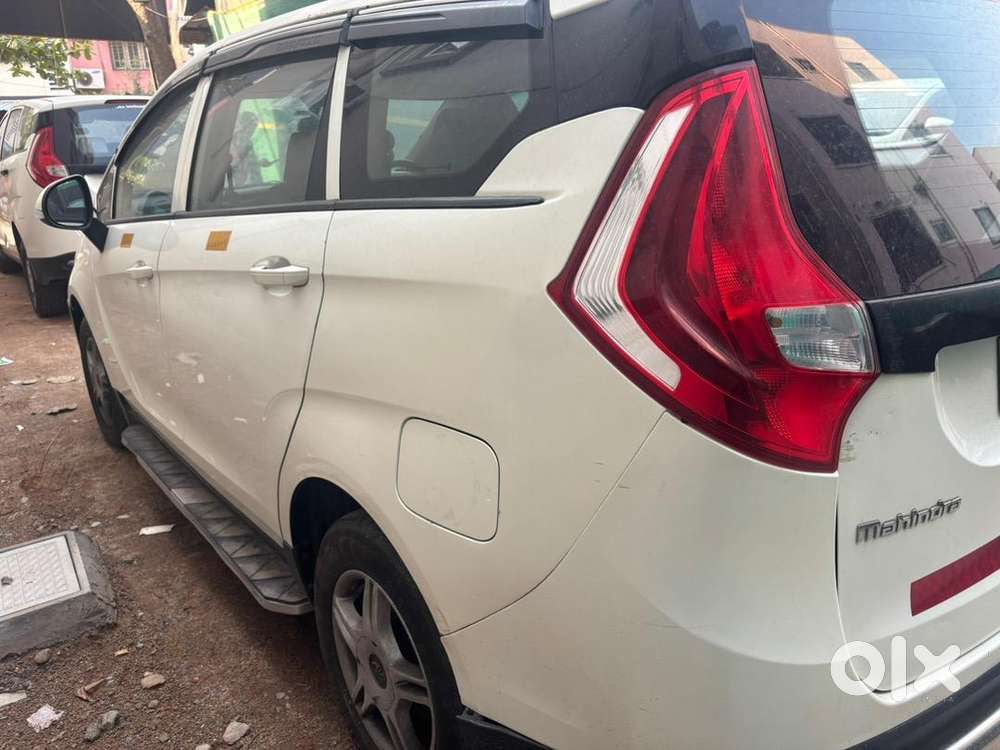 Mahindra Marazzo 2022 Diesel Well Maintained