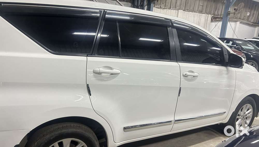 Toyota Innova Crysta 2.4 G Mt 8s, 2019, Diesel