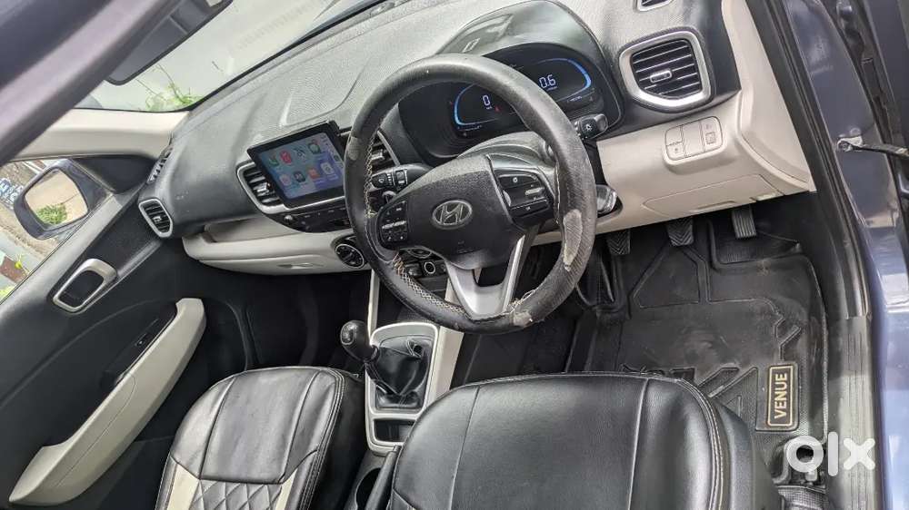 Hyundai Venue Mt Petrol 2023