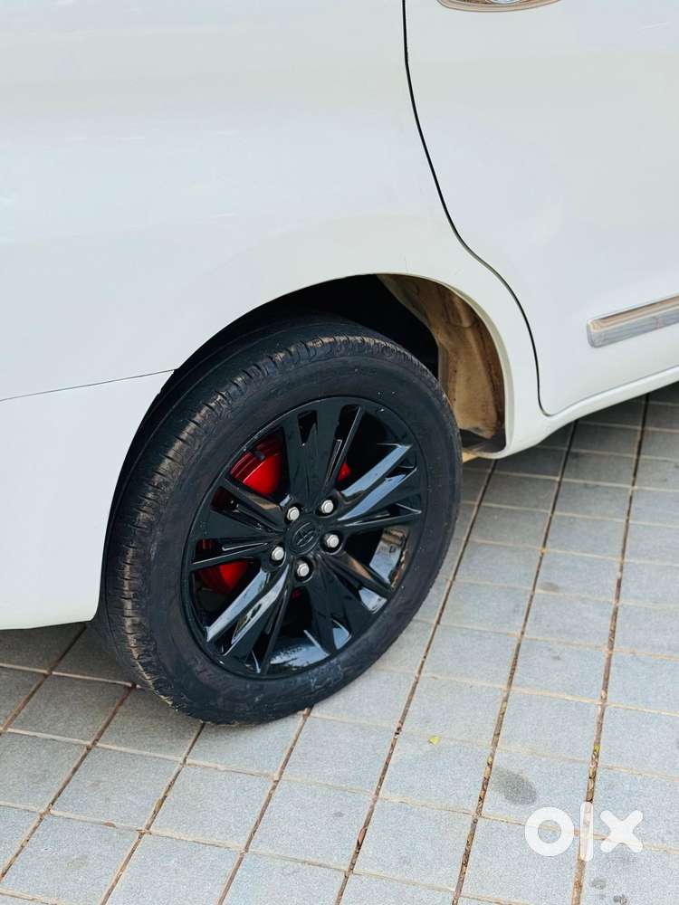 Toyota Innova Crysta 2.8z Automatic, 2016, Diesel