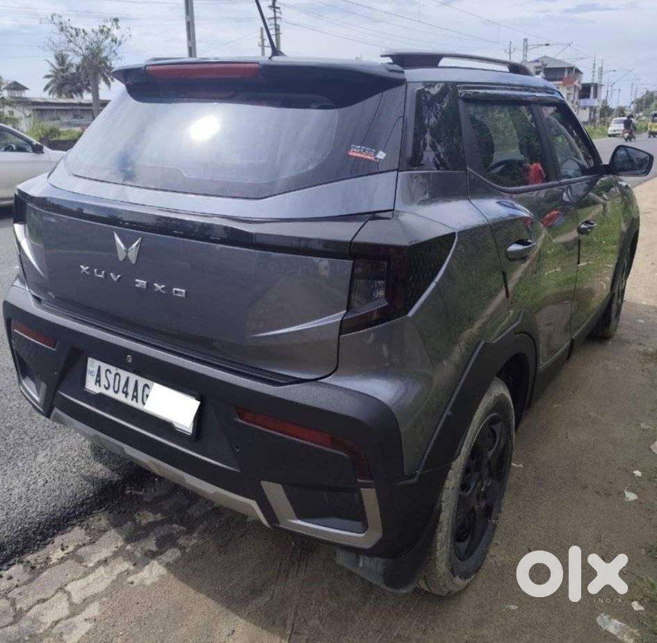 Mahindra Xuv 3xo Mx3, 2025, Petrol