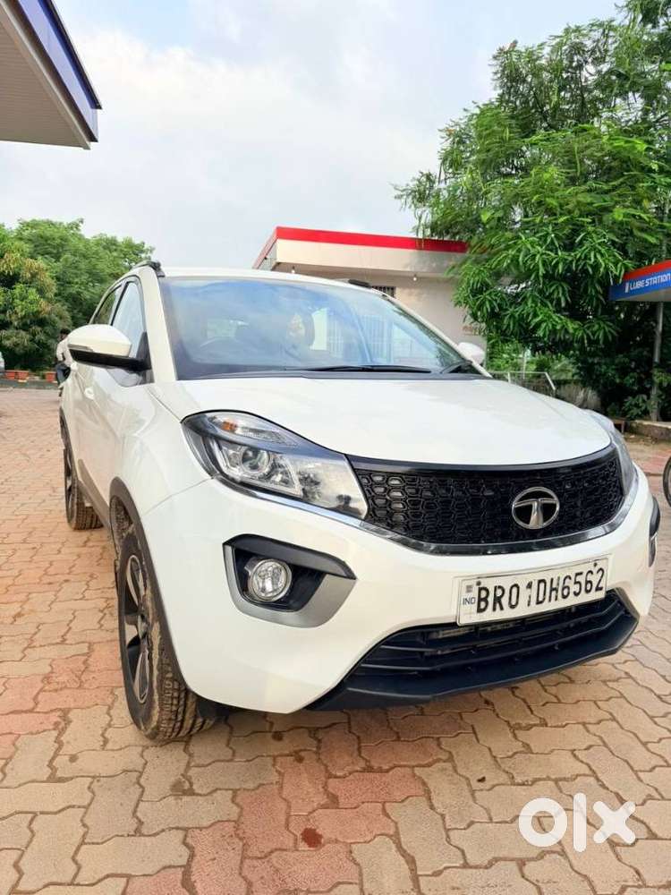 Tata Nexon 1.2 Revotron Xza Plus, 2017, Petrol