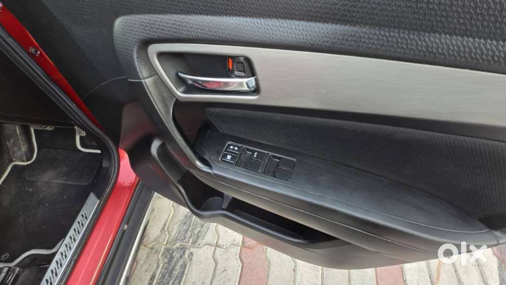 Maruti Suzuki Brezza Zdi+ Amt, 2018, Diesel