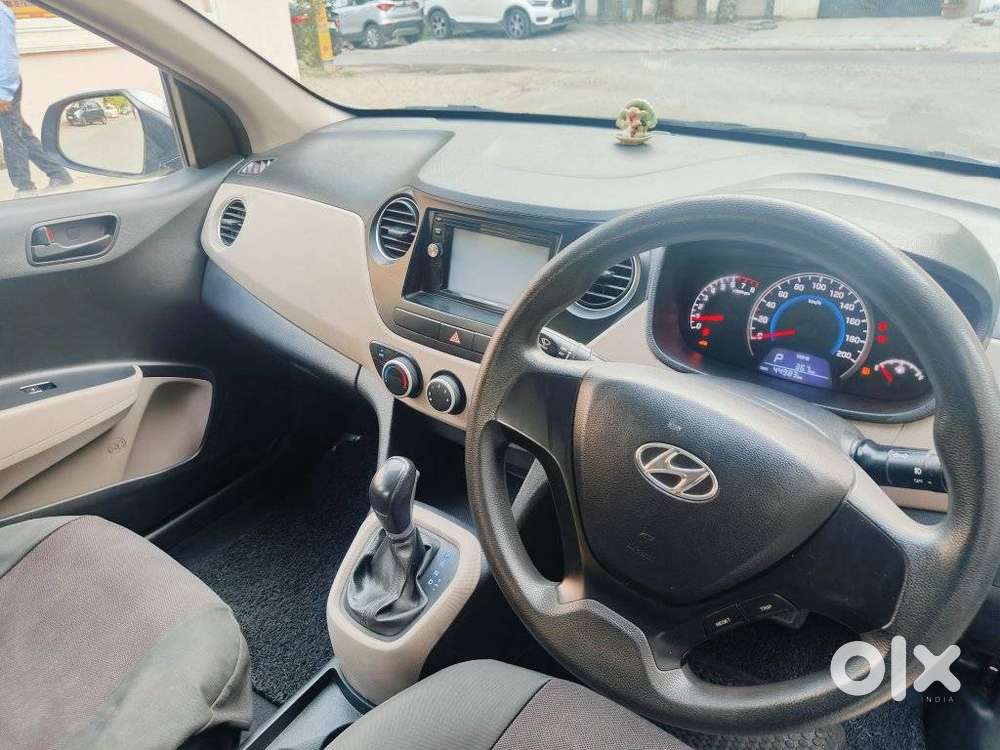 Hyundai Grand I10 At Sportz, 2017, Petrol
