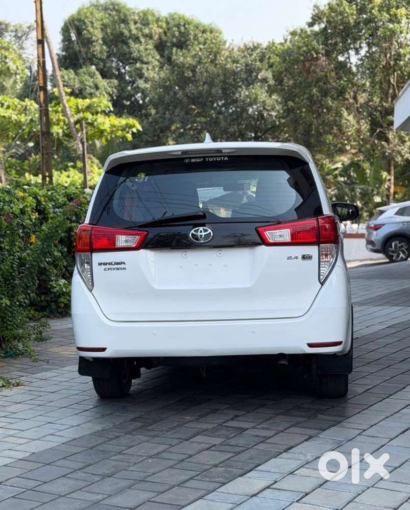 Toyota Innova Crysta 2019