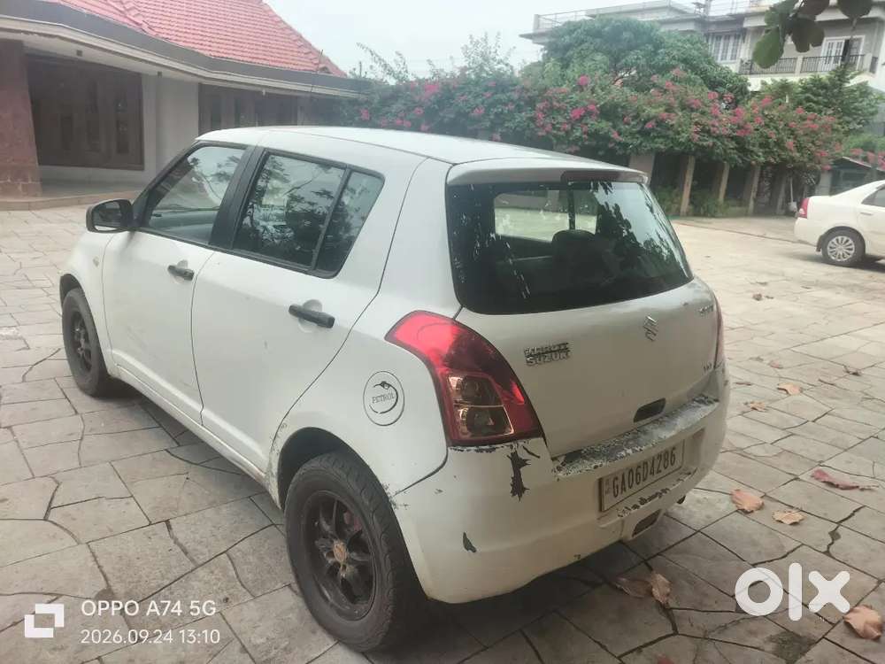 Maruti Suzuki Swift Vxi Petrol 2010