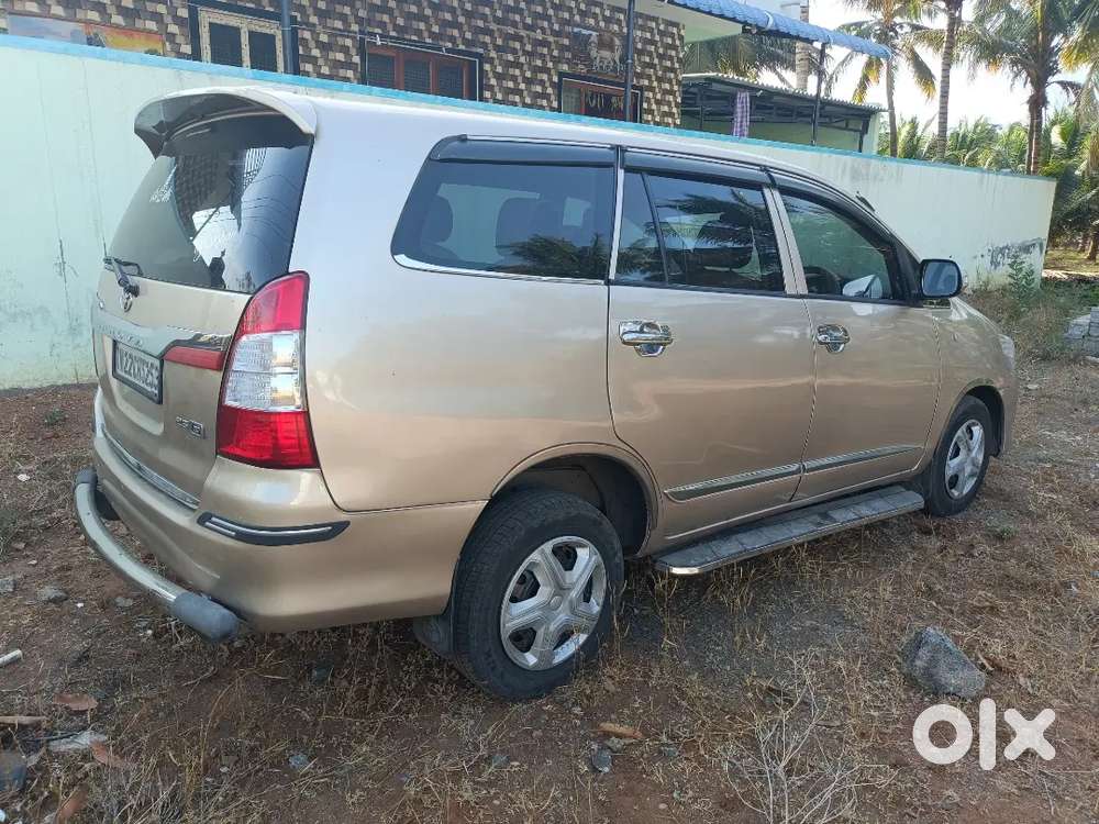 Toyota Innova 2.5 G 2012