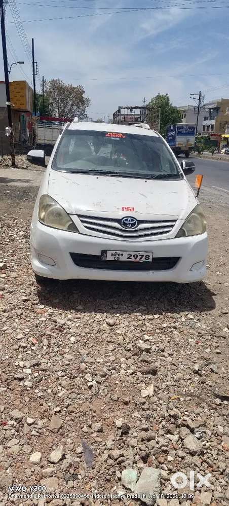 Toyota Innova 2010 Diesel Well Maintained