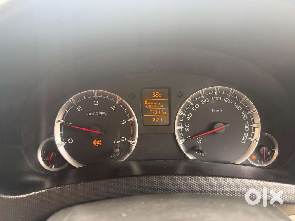 Maruti Suzuki Swift Dzire Zdi + Mt, 2014, Electric