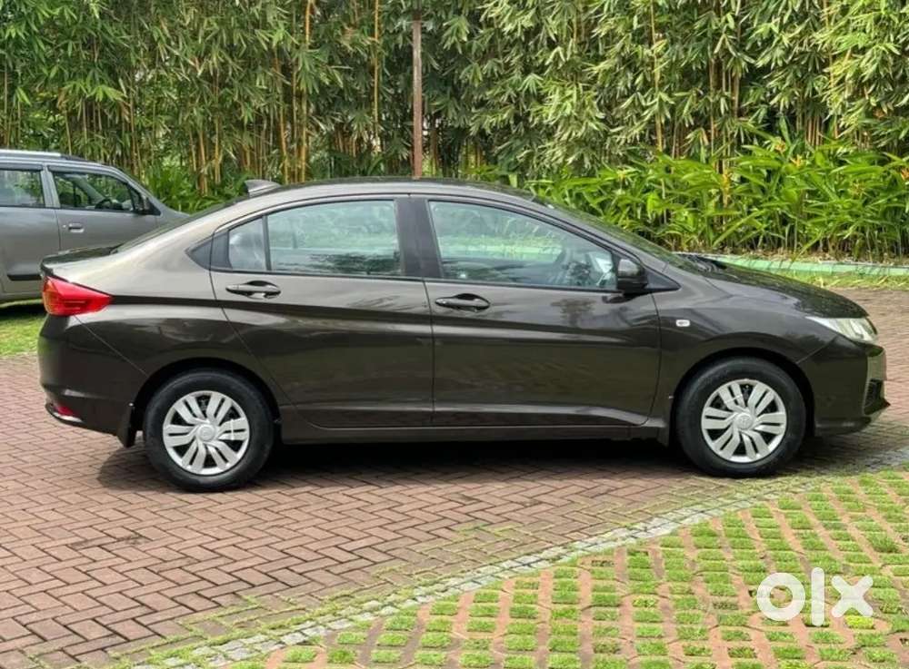 Honda City Petrol Sv 2014 West Bengal Registered