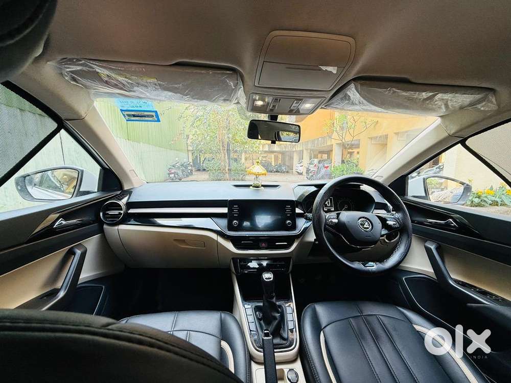 Skoda Slavia 2023 Petrol 36000 Km Driven Under Warranty