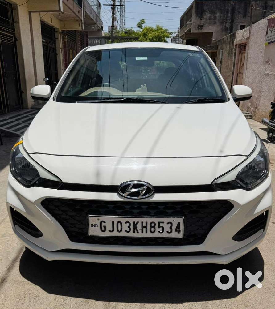 Hyundai Petrol Car 2018 White Colour Rarely Used