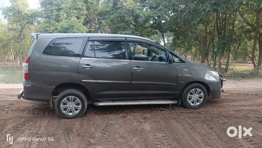 Toyota Innova 2.5 Diesel 2010-2030