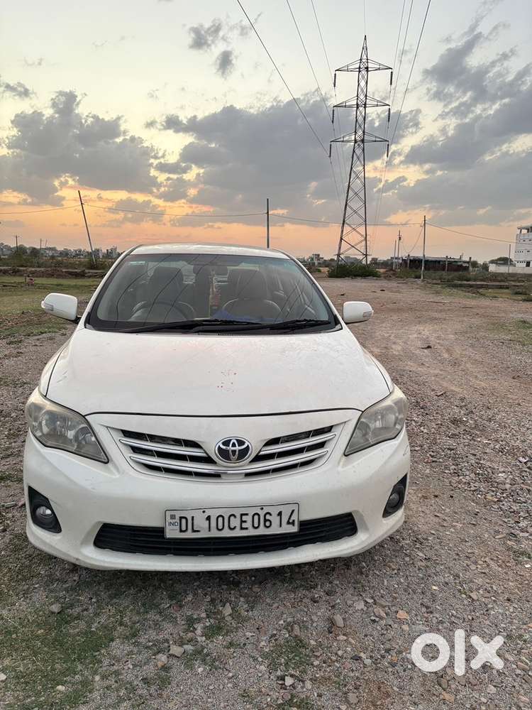 Toyota Corolla Altis 2011
