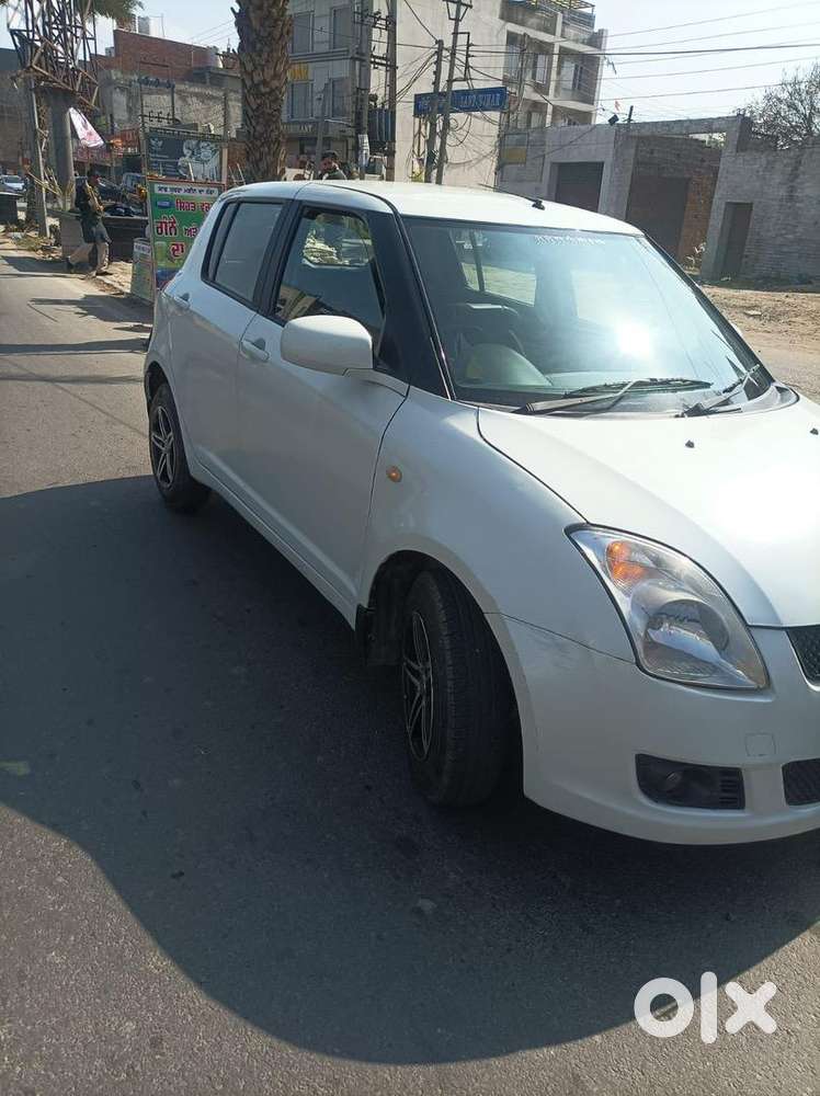 Maruti Suzuki Swift 2010 Petrol 95000 Km Driven