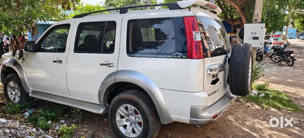 Ford Endeavour Xlt 2009
