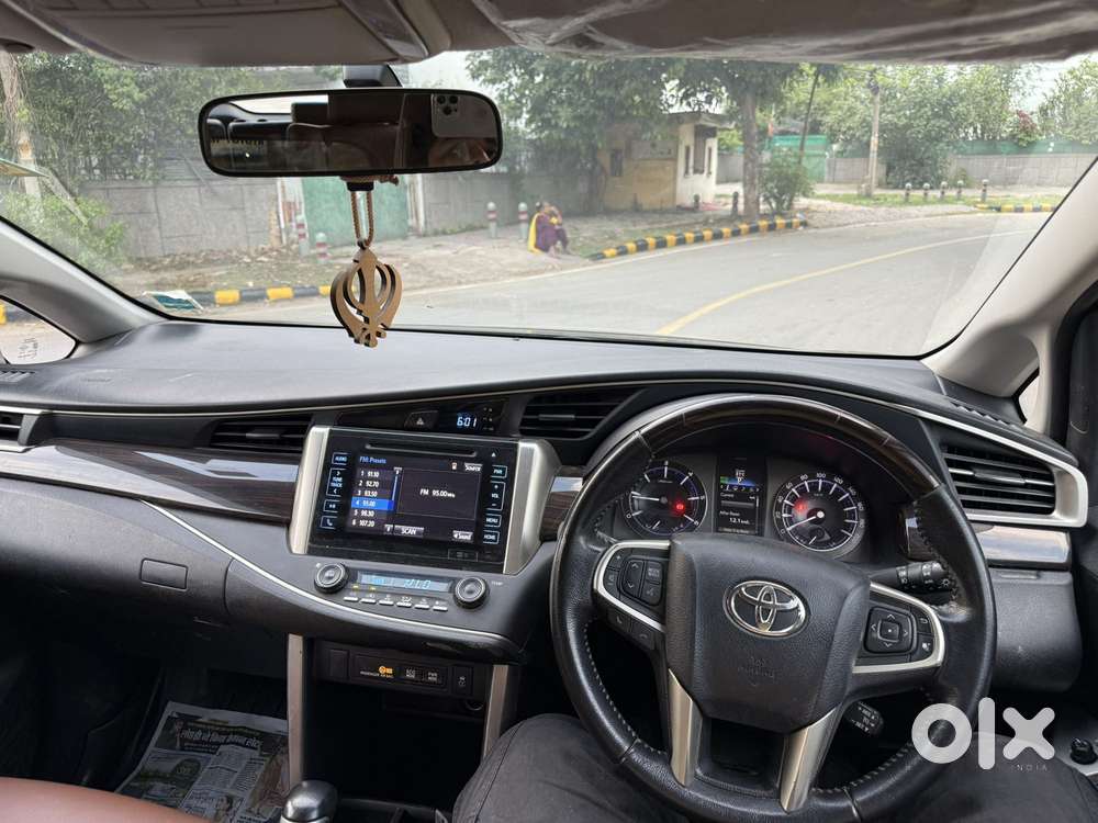 Toyota Innova Crysta 2.8z Automatic, 2018, Diesel