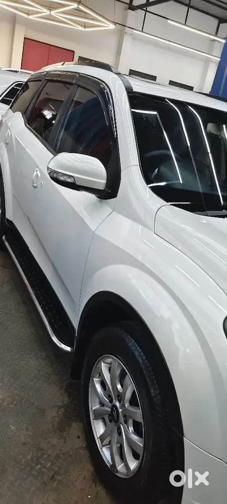 Mahindra Xuv500 2017 Diesel 140000 Km Driven
