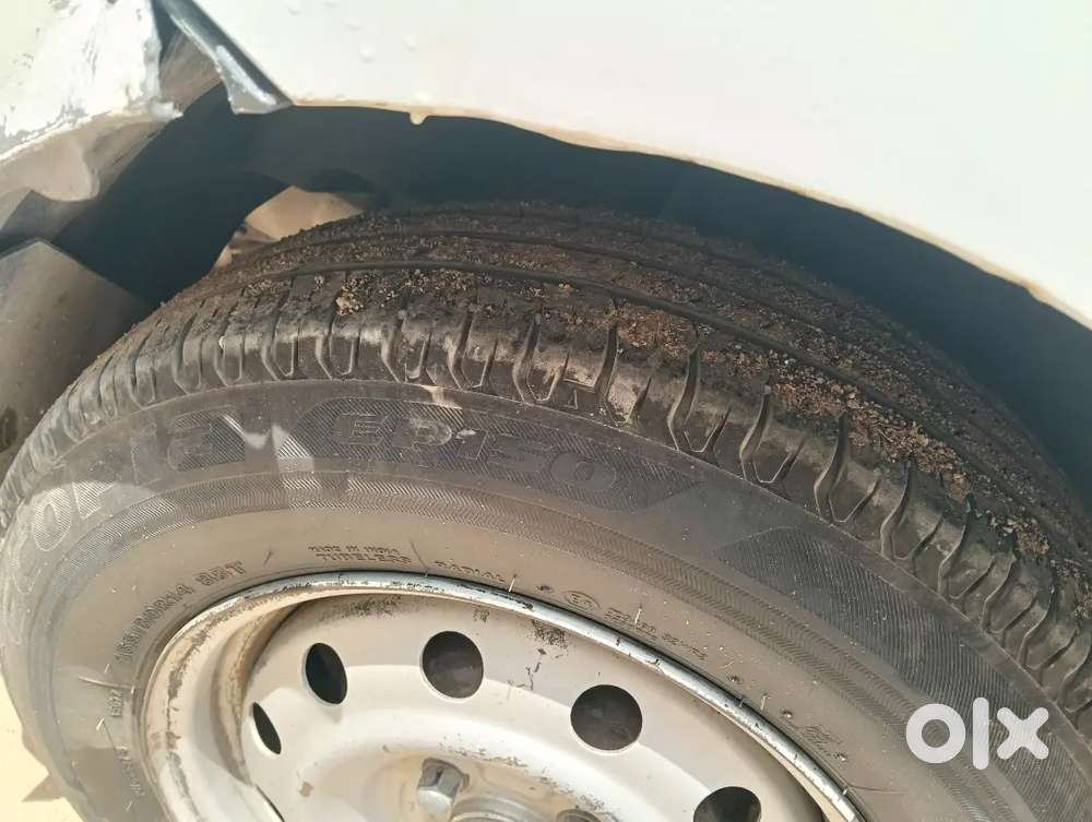 Maruthi Suzuki Swift Dzire Tour 2017 Model 1st Owner 4seel Tyres