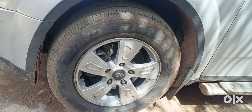 Xuv 500 W8 Good Condition Vehcle