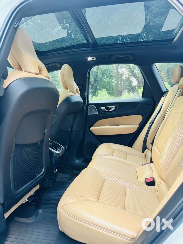 Volvo Xc60 D5 Awd Automatic, 2021, Diesel