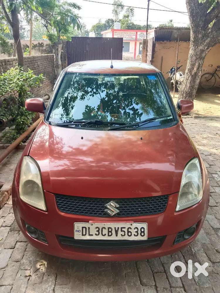 Maruti Suzuki Swift November 2011 Model