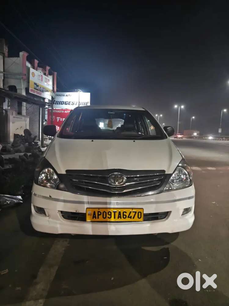 Toyota Innova 2011 Diesel 2nd Owner