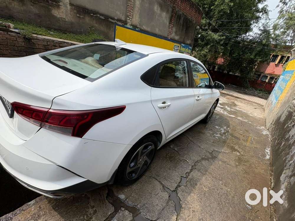 Hyundai Verna 2022 Diesel Well Maintained