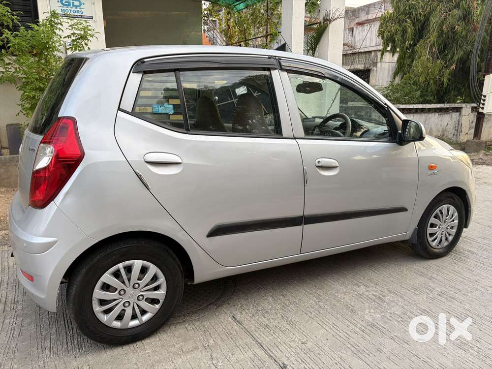 Hyundai I10 Sportz, 2015, Petrol