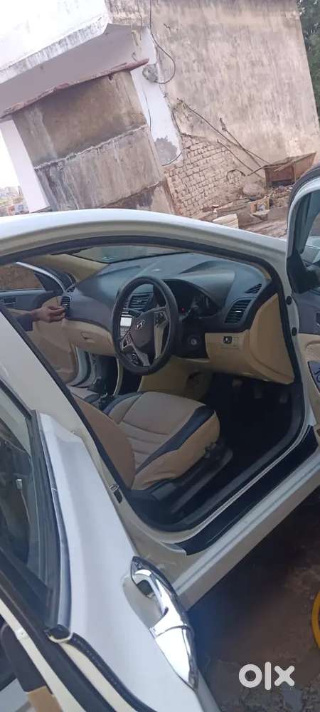 Hyundai Verna 2013 Petrol 80000 Km Driven
