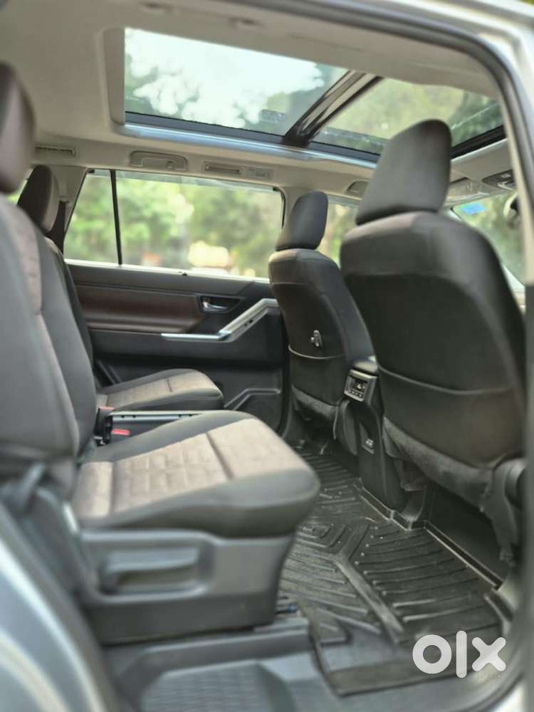 Toyota Innova Hycross 2.0 Vx (o) Hybrid 7 Str, 2026, Petrol