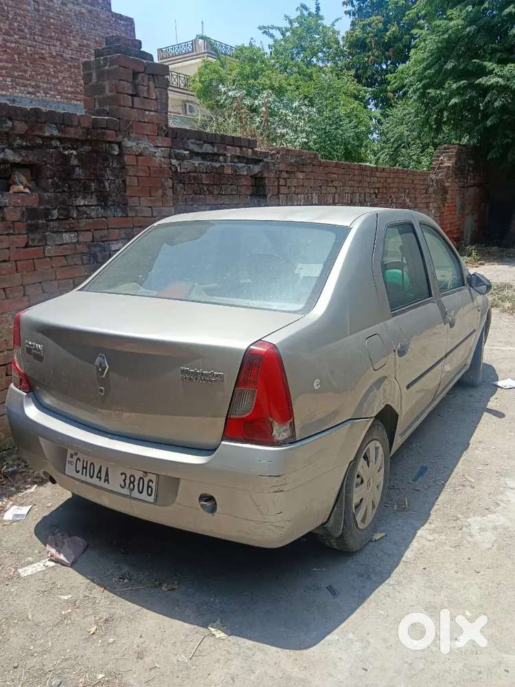 Mahindra Logan Petrol 2007