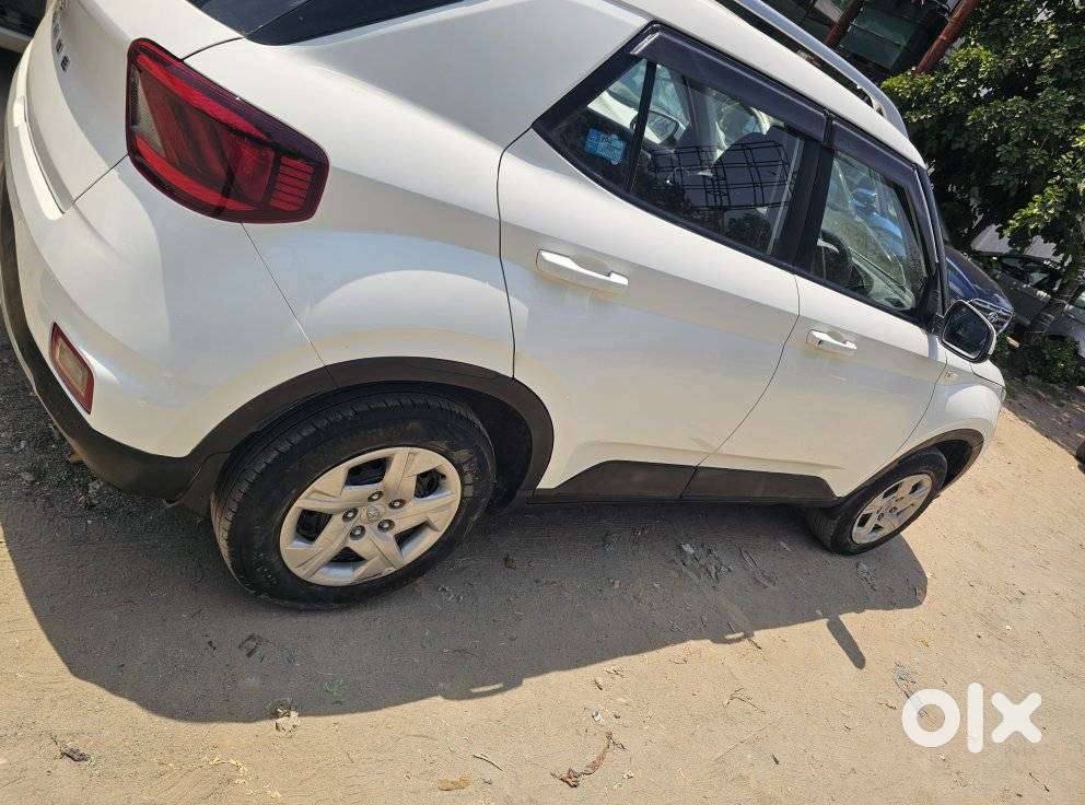 Hyundai Venue 1.2 S Plus, 2021, Petrol