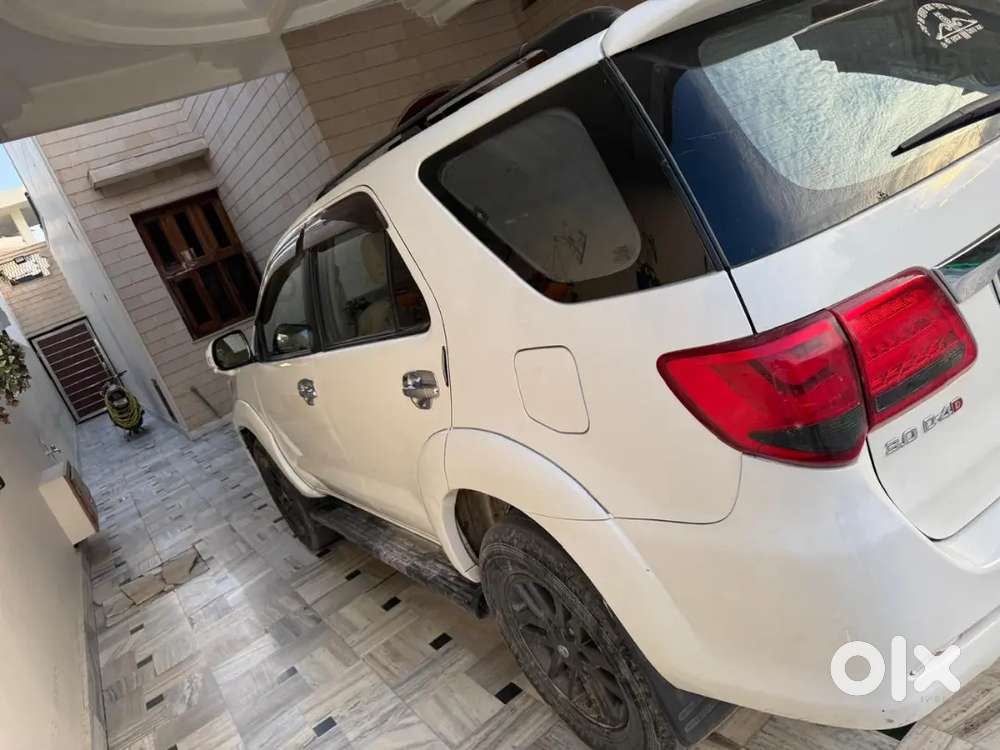 Toyota Fortuner 2015 Diesel Well Maintained