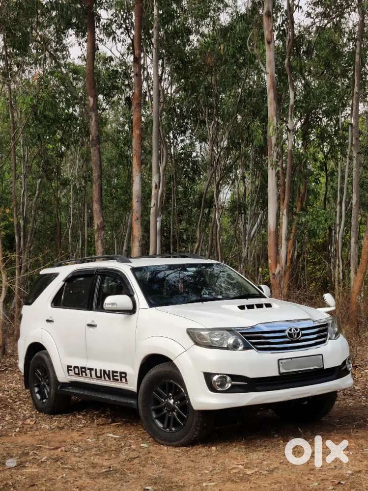 Toyota Fortuner 2015 1st Owner Diesel 99000 Km Driven