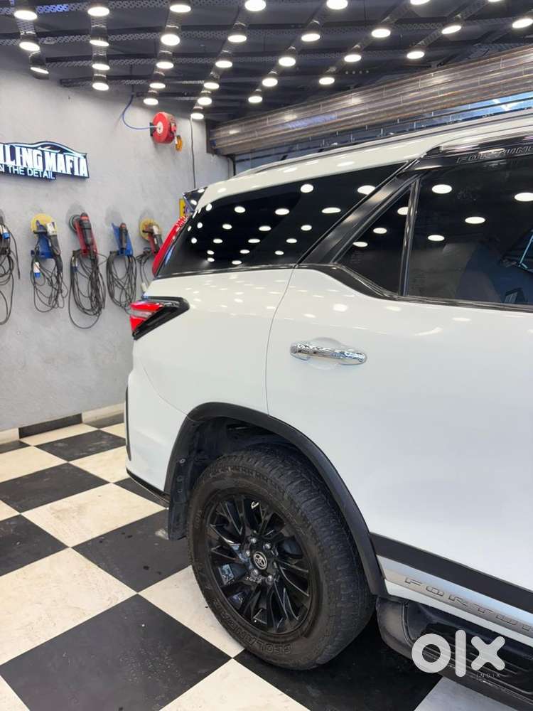 Toyota Fortuner 2023 Diesel 110000 Km Driven