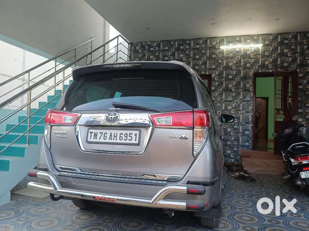 Toyota Innova Crysta 2.4 2017