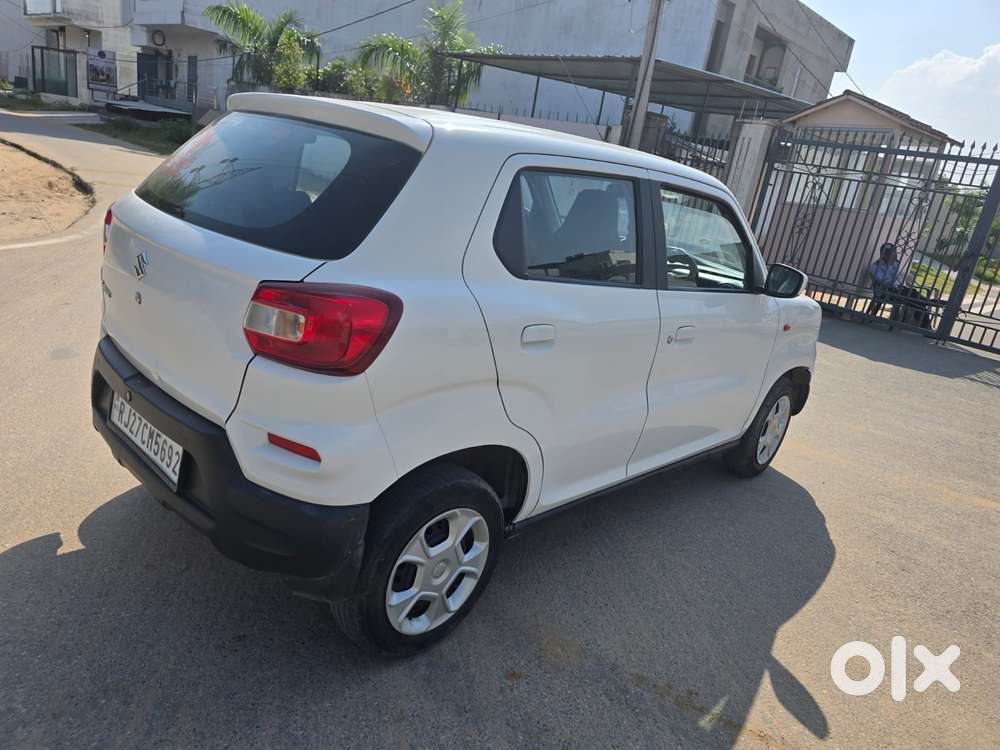Maruti Suzuki S-presso Vxi Opt, 2023, Petrol