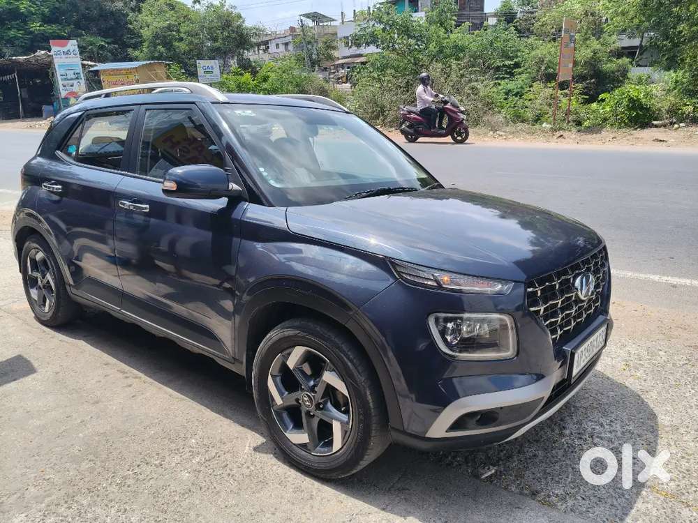 Hyundai Venue 2019 Diesel 132000 Km Driven
