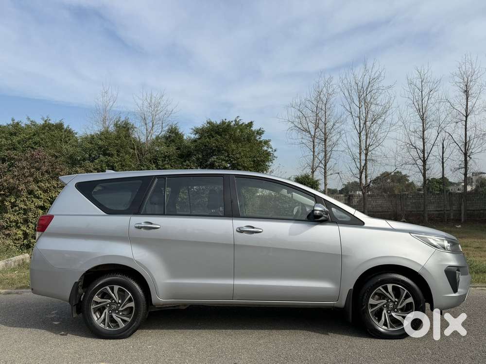 Toyota Innova Crysta [2020-ongoing] 2.4 Gx 7 Str, 2022, Diesel