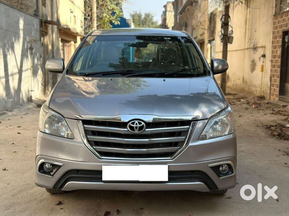 Toyota Innova 2.5 Vx 7 Seater Bs Iv, 2016, Diesel